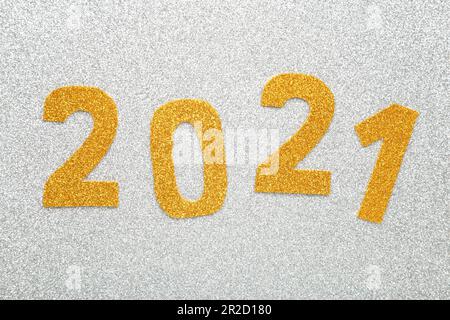 Bonne année. Symbole à partir du numéro 2021 sur fond en bois. Vue de dessus. Banque D'Images