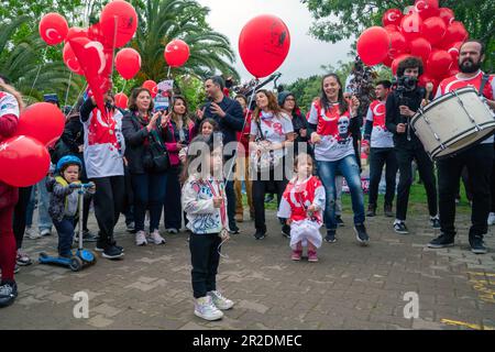 Kadikoy, Istanbul, Turquie. 19th mai 2023. Commémoration de la Journée Ataturk, Jeunesse et Sports le 19 mai, une visite à vélo a été organisée à KadÄ±Köy, Istanbul. Des personnes de tous âges ont participé à la visite en vélo. Sur 19 mai 1919, Mustafa Kemal Ataturk débarqua à Samsun sur le ferry de bandırma et commença la guerre d'indépendance de la Turquie. Mustafa Kemal Ataturk a donné cette fête à la jeunesse turque. (Credit image: © Tolga Uluturk/ZUMA Press Wire) USAGE ÉDITORIAL SEULEMENT! Non destiné À un usage commercial ! Banque D'Images