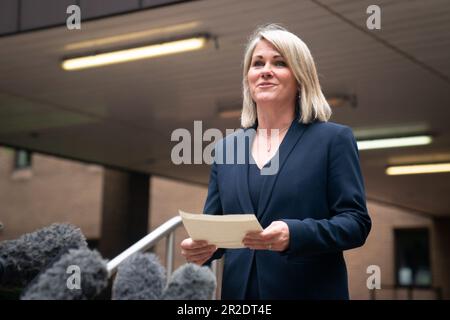 Helen Rance, responsable détective de la Metropolitan police Cyber crime Unit, s'exprimant devant le tribunal de la Couronne de Southwark à Londres, après que Tejay Fletcher ait été emprisonné pendant 13 ans et quatre mois après avoir plaidé coupable d'avoir fait ou fourni des articles pour utilisation frauduleuse, encourager ou aider à commettre une infraction, à posséder des biens criminels et à transférer des biens criminels. Date de publication : vendredi 19 mai 2023. Banque D'Images