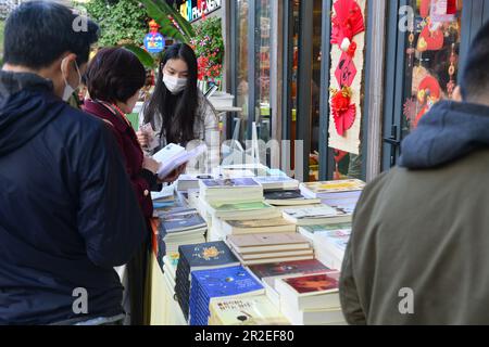 Rue piétonne livre à Ha Noi, Vietnam Banque D'Images