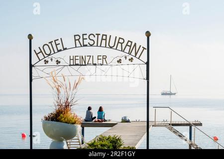 Quai à bateaux, Immenstaad, Lac de Constance, Bade-Wurtemberg, Allemagne Banque D'Images