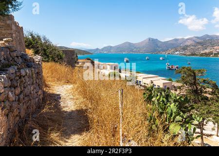Vue de Spinalonga, île de lepers, Plaka, nord-est de la Crète, Grèce Banque D'Images