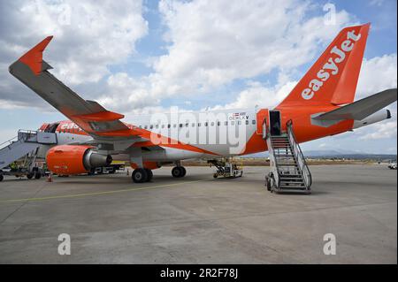 Passagers à bord d'un vol EasyJet à Parme Majorque. Mai 2023. Banque D'Images