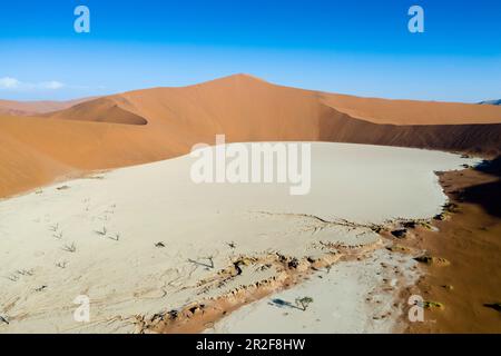 Vue aérienne de Deadvlei, Namib Naukluft Park, Namibie Banque D'Images