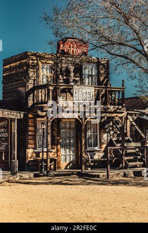 Mane Street à Pioneertown, Joshua Tree National Park, Californie, États-Unis, Amérique du Nord Banque D'Images