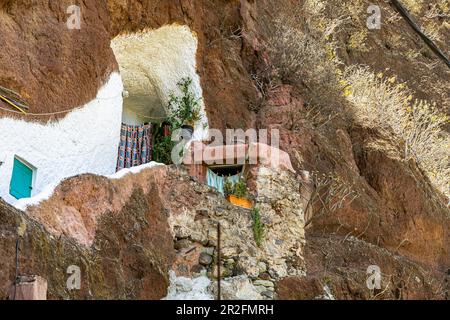 Grotte résidentielle dans la gorge de Guayabee, à l'est de Gran Canaria, en Espagne Banque D'Images