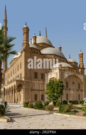 Dômes et minarets de la Grande Mosquée de Muhammad Ali Pasha, la Citadelle, le Caire Banque D'Images