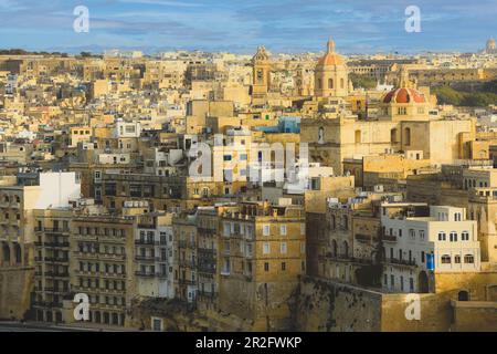 La Valette, Malte. Grand Harbour View, Senglea de Upper Barrakka Gardens Banque D'Images