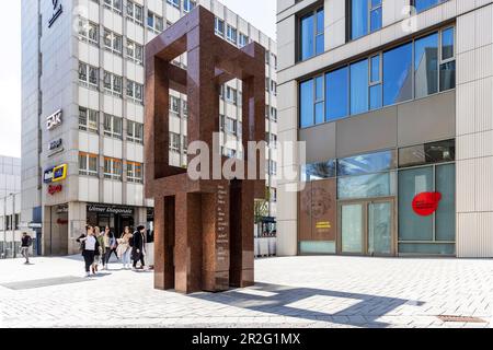 Monument au lieu de naissance d'Albert Einstein dans le quartier Sedelhoefe, conçu par Max Bill, Ulm, Bade-Wurtemberg, Allemagne Banque D'Images