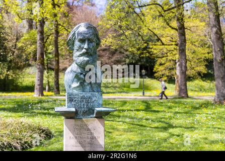 Monument à l'écrivain russe Ivan Turgenev, Lichtentaler Allee, Baden-Baden, Bade-Wurtemberg, Allemagne Banque D'Images
