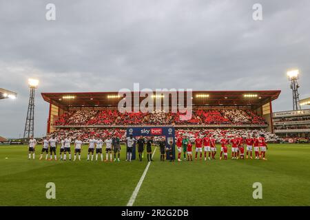 Les équipes se disputent lors du match de jeu de Sky Bet League 1 Barnsley vs Bolton Wanderers à Oakwell, Barnsley, Royaume-Uni, 19th mai 2023 (photo de Mark Cosgrove/News Images) Banque D'Images