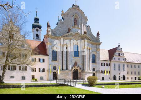 Doubles plis; ancien monastère bénédictin et ancien couvent de notre-Dame, église monastère, dans le Jura souabe, Bade-Wurtemberg, Allemagne Banque D'Images