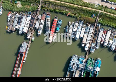 Péniche à Schellingwouderdijk, Amsterdam, Hollande-du-Nord, pays-Bas Banque D'Images