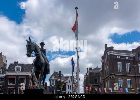 Statue équestre de la reine Wilhelmina, Rokin, Amsterdam, Hollande-du-Nord, pays-Bas Banque D'Images