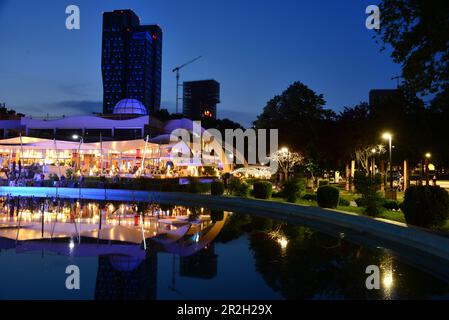 À Rinia Park, Tirana, Albanie Banque D'Images