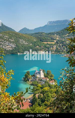 Vue sur le Château de Duingt, Annecy, haute-Savoie, Auvergne-Rhône-Alpes, France Banque D'Images