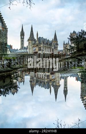 Double exposition du centre ville de Gand, Belgique. Banque D'Images