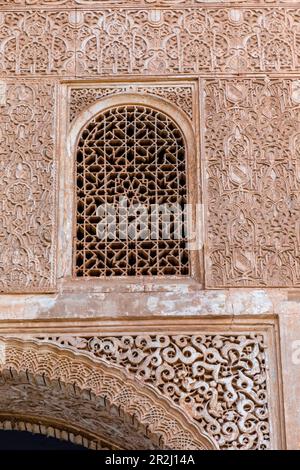 Cour des Lions, Alhambra, site classé au patrimoine mondial de l'UNESCO, Grenade, Andalousie, Espagne, Europe Banque D'Images