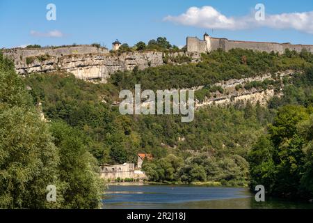 Le Doubs et la citadelle de Besançon, Bourgogne-Franche-Comté, France, Europe Banque D'Images