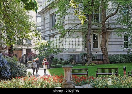 Postman's Park, City, Londres, Angleterre, Royaume-Uni Banque D'Images