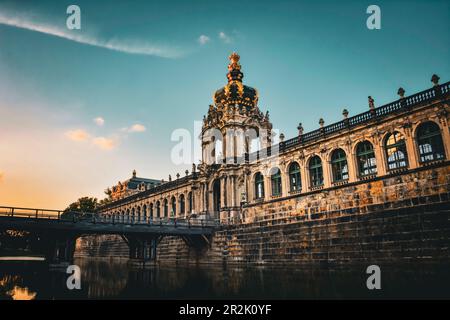 Portes de Dresde Zwinger au coucher du soleil - Allemagne Banque D'Images