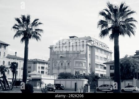 Viareggio Italie - AVRIL 30 2023: Viareggio est la célèbre station balnéaire sur la côte de la mer Ligurienne. Province Lucca région Toscane de l'Italie Banque D'Images