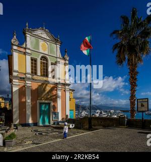 Église de Sant Erarmo au port de Santa Margherita Ligure, Ligurie; province de Gênes, Riviera di Levante, Italie Banque D'Images