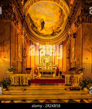 Choeur de l'église de la Madonna de Montallegro, Rapallo, Ligurie; Levantine Riviera, Italie Banque D'Images