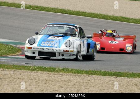 Mugello Historic Classic 25 avril 2014 - PORSCHE 911 RSR - 1976 conduit par Laurent LALMAND pendant la pratique sur le circuit de Mugello, Italie. Banque D'Images