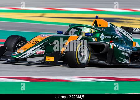 20th mai 2023; circuit de Barcelone-Catalunya, Barcelone, Catalogne, Espagne: 6 heures de Barcelone, jour 1; Adam Fitzgerald (IRL) pilotant le championnat régional européen de Formule RPM par Alpine Banque D'Images