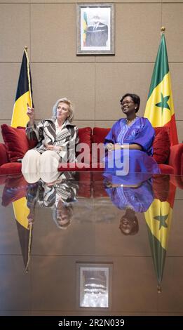 Dakar, Sénégal. 20th mai 2023. La princesse Astrid de Belgique et le ministre sénégalais de l'économie Oulimata Sarr se rencontrent lors d'une cérémonie de bienvenue à l'aéroport de Dakar, au Sénégal, à l'arrivée d'une mission économique au Sénégal le samedi 20 mai 2023. La mission est organisée par la princesse Astrid, rejointe par les ministres Hadja Lahbib et Willy Borsus, et le secrétaire d'Etat Pascal Smet. BELGA PHOTO BENOIT DOPPAGNE crédit: Belga News Agency/Alay Live News Banque D'Images