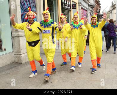 Les fans de rugby de la Rochelle à Dublin 20 mai 2023 pour le match final de la coupe du championnat contre Leinster. Banque D'Images