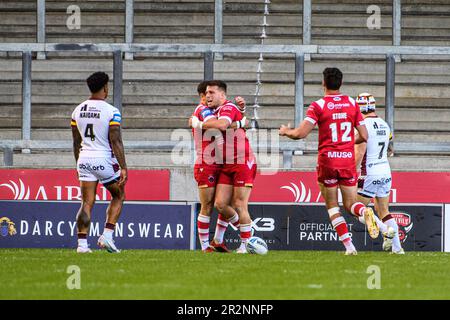 Les couches de Salford Red Devils célèbrent le sixième tour de la coupe du défi Betfred entre Salford Red Devils et Huddersfield Giants au stade AJ Bell, Eccles, le samedi 20th mai 2023. (Photo : Ian Charles | INFORMATIONS MI) Credit: INFORMATIONS MI & Sport /Alamy Live News Banque D'Images