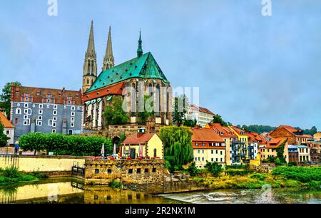 Église paroissiale de Saint Pierre et Paul au-dessus de la rivière Neisse à Gorlitz, en Allemagne Banque D'Images