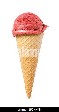 cône de gaufre de crème glacée aux fraises isolé sur fond blanc Banque D'Images