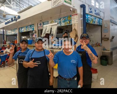 Petit déjeuner à Taqueria la Lupita dans le quartier Santiago de Merida Yucatan Mexique Banque D'Images