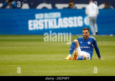 Gelsenkirchen, Allemagne, 1. Ballon de fussball Bundesliga 33. Spieltag FC Schalke 04 contre Eintracht Frankfurt 2:2 am 20. 05. 2023 in der Veltins Arena auf Schalke in Gelsenkirchen Kenan KARAMAN (S04) Foto: Norbert Schmidt, Düsseldorf Banque D'Images