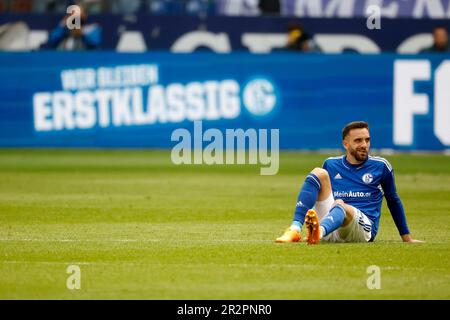 Gelsenkirchen, Allemagne, 1. Ballon de fussball Bundesliga 33. Spieltag FC Schalke 04 contre Eintracht Frankfurt 2:2 am 20. 05. 2023 in der Veltins Arena auf Schalke in Gelsenkirchen Kenan KARAMAN (S04) Foto: Norbert Schmidt, Düsseldorf Banque D'Images