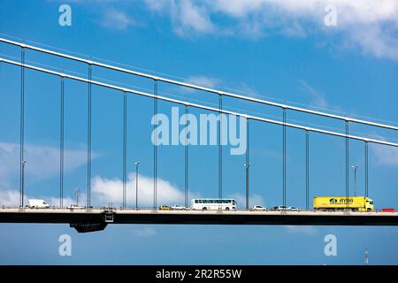 Pont Fatih Sultan Mehmet, depuis la forteresse de Rumeli, détroit du Bosphore, Istanbul, Sarıyer, Turquie Banque D'Images