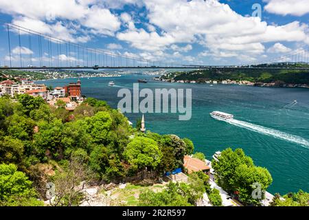 Pont Fatih Sultan Mehmet, depuis la forteresse de Rumeli, détroit du Bosphore, Istanbul, Sarıyer, Turquie Banque D'Images