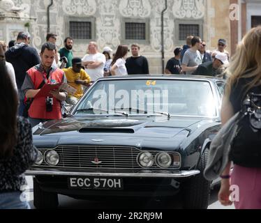 PISE , ITALIE - 30 - 2023 AVRIL : Aston Martin DBS 1969 sur une vieille voiture de course en rallye GP Terre di Canossa Banque D'Images