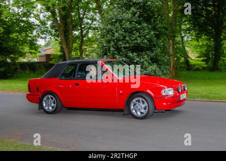 1989 80s XR3i 1597cc Red FORD ESCORTE RS TURBO essence 5 rapports manuels; au Lytham St Annes Classic & Performance Motor Vehicle show expositions de voitures classiques, Royaume-Uni Banque D'Images