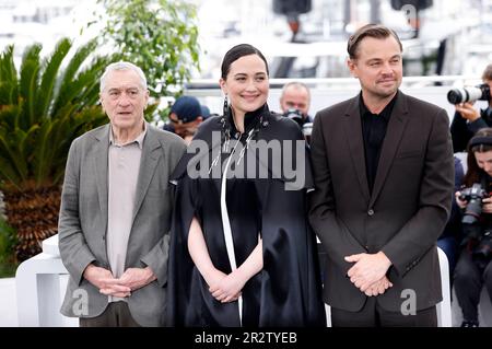 Cannes, France. 21st mai 2023. Robert de Niro, Lily Gladstone und Leonardo DiCaprio beim Photocall zum Kinofilm 'Killers of the Flower Moon' auf dem Festival de Cannes 2023/76. Internationale Filmfestspiele von Cannes am Palais des Festivals. Cannes, 21.05.2023 crédit: Geisler-Fotopress GmbH/Alay Live News Banque D'Images