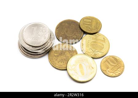 Rouble russe divers coins isolé sur fond blanc Banque D'Images