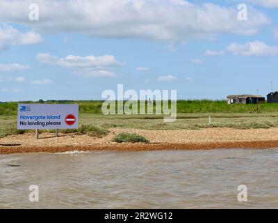 Orford, Suffolk - 21 mai 2023 : excursion en bateau sur le fleuve ADLE depuis le quai d'Orford. Île Havergate protégée par la RSPB. Banque D'Images