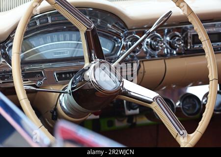 Vieille voiture cockpit Banque D'Images