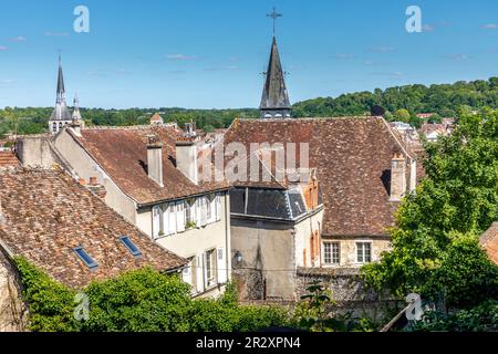 Provins, France - 31 mai 2020 : bâtiments et maisons typiques de la ville de Provins, village médiéval près de Paris Banque D'Images