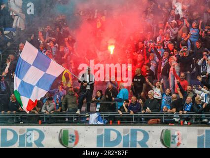 Naples, Campanie, Italie. 21st mai 2023. Au cours de la série italienne Un match de football SSC Napoli vs FC Inter sur 21 mai 2023 au stade Diego Armando Maradona à Naples.in photo: Supporters naples (Credit image: © Fabio Sasso/ZUMA Press Wire) USAGE ÉDITORIAL SEULEMENT! Non destiné À un usage commercial ! Crédit : ZUMA Press, Inc./Alay Live News Banque D'Images