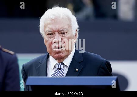 Rome, Italie. 21st mai 2023. L'ancien joueur de tennis italien Nicola Pietrangeli regarde à la fin du match final de l'ATP des hommes entre Holger Rune du Danemark et Danil Medvedev de Russie pendant le 14 e jour de l'Internazionali BNL d'Italia 2023 à Foro Italico sur 21 mai 2023 à Rome, Italie. Credit: Giuseppe Maffia/Alamy Live News Credit: Giuseppe Maffia/Alamy Live News Banque D'Images