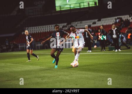 Lyon, France. 21st mai 2023. Perle Morroni (5) de OL Fighting pour le bal lors du match Arkema D1 entre Paris Saint-Germain et Olympique Lyonnais au Parc des Princes à Paris, France. (Pauline FIGUET/SPP) crédit: SPP Sport Press photo. /Alamy Live News Banque D'Images